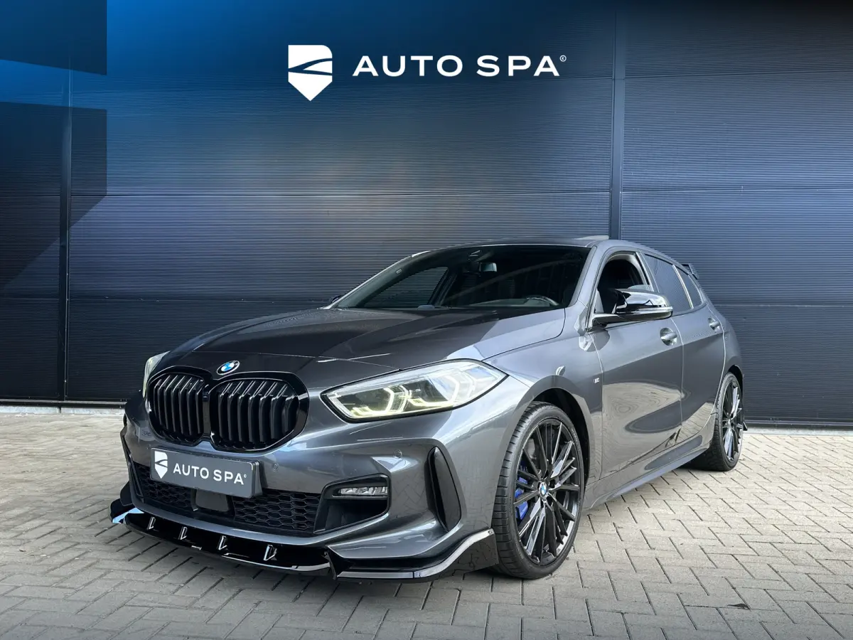 118i AUT M-SPORT | PANODAK | M-Seat | Alcantara | NL-Auto | LED |
