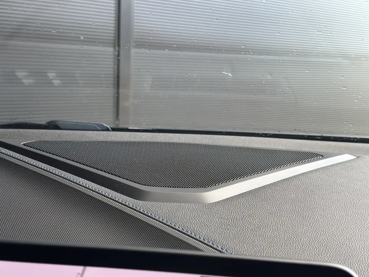 118i AUT M-SPORT | PANODAK | M-Seat | Alcantara | NL-Auto | LED |