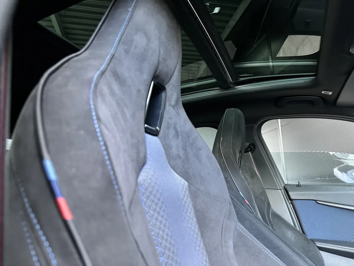 118i AUT M-SPORT | PANODAK | M-Seat | Alcantara | NL-Auto | LED |