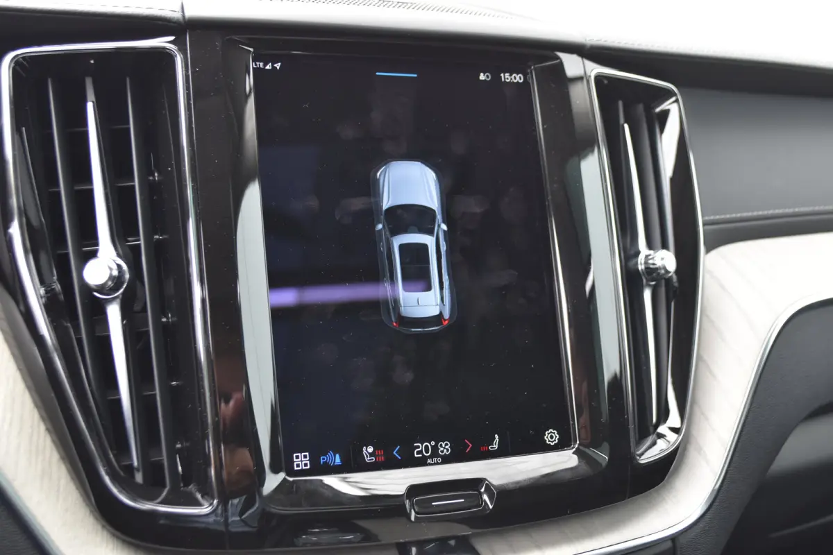 T8 Inscription | Pano | Harman Kardon | Normale Cruise Control!! | Trekhaak |