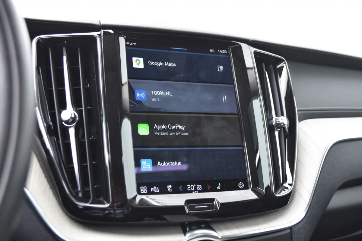 T8 Inscription | Pano | Harman Kardon | Normale Cruise Control!! | Trekhaak |