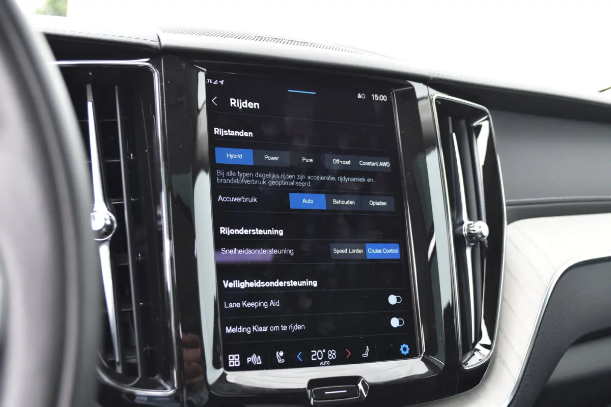 T8 Inscription | Pano | Harman Kardon | Normale Cruise Control!! | Trekhaak |
