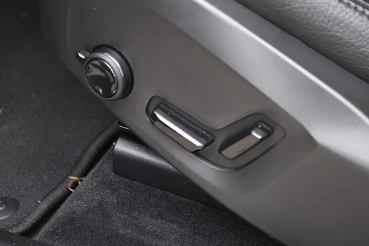 T8 Inscription | Pano | Harman Kardon | Normale Cruise Control!! | Trekhaak |