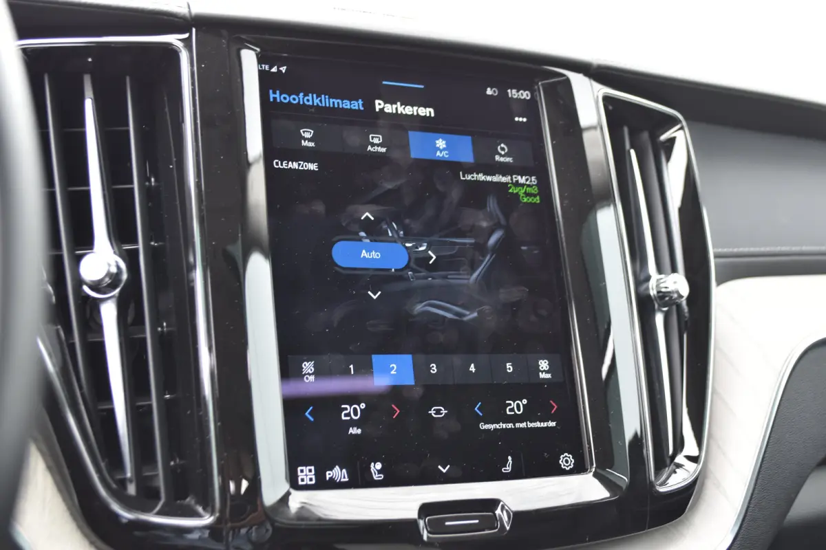 T8 Inscription | Pano | Harman Kardon | Normale Cruise Control!! | Trekhaak |