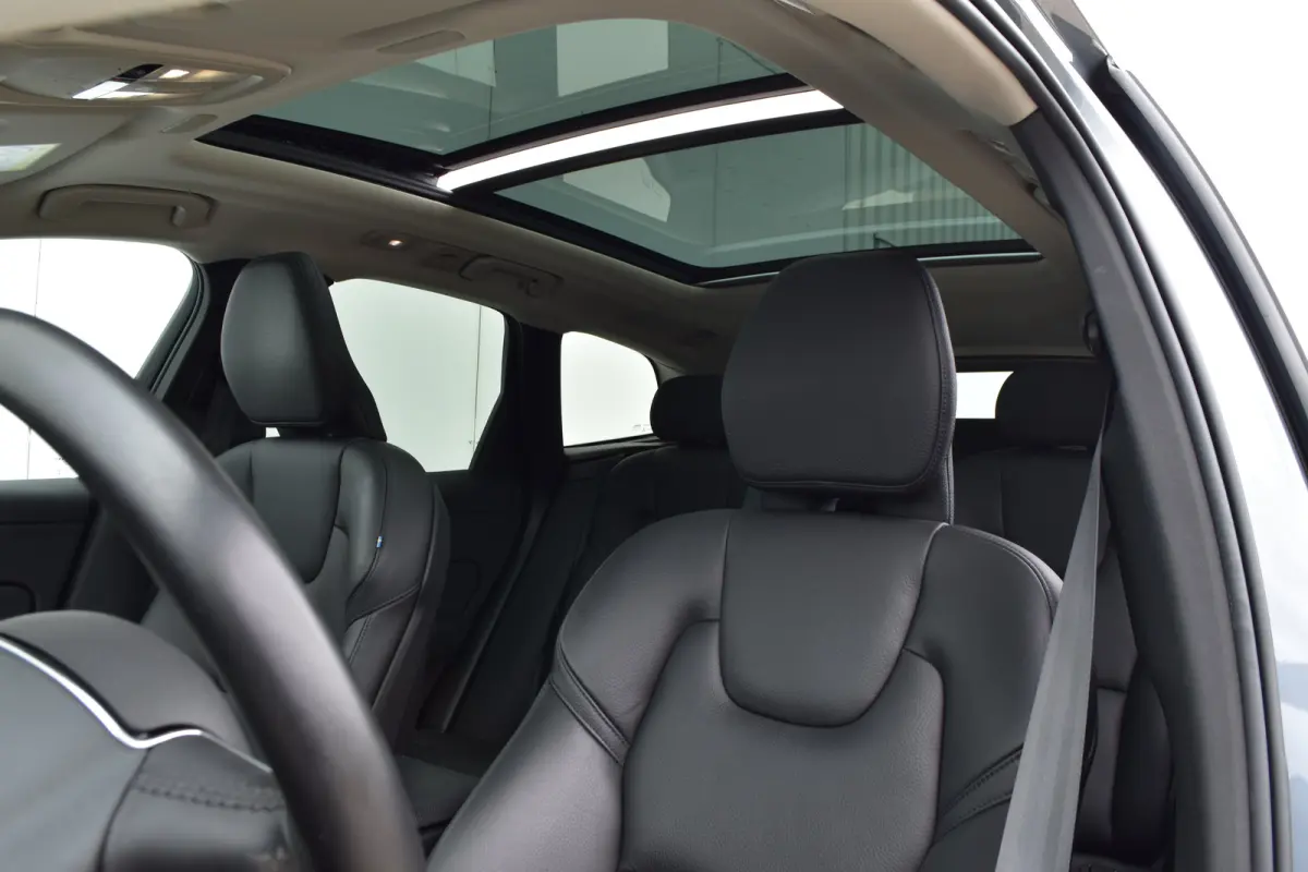 T8 Inscription | Pano | Harman Kardon | Normale Cruise Control!! | Trekhaak |