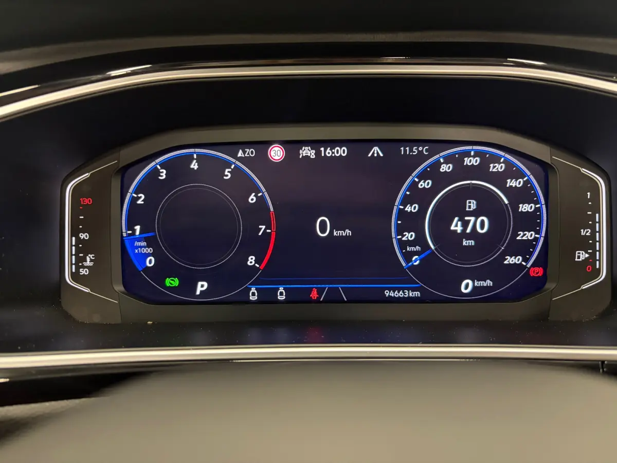 1.5 TSI R-Line*Winterpakket*Apple/ Anroid*PDC*LED*Navi*Camera*