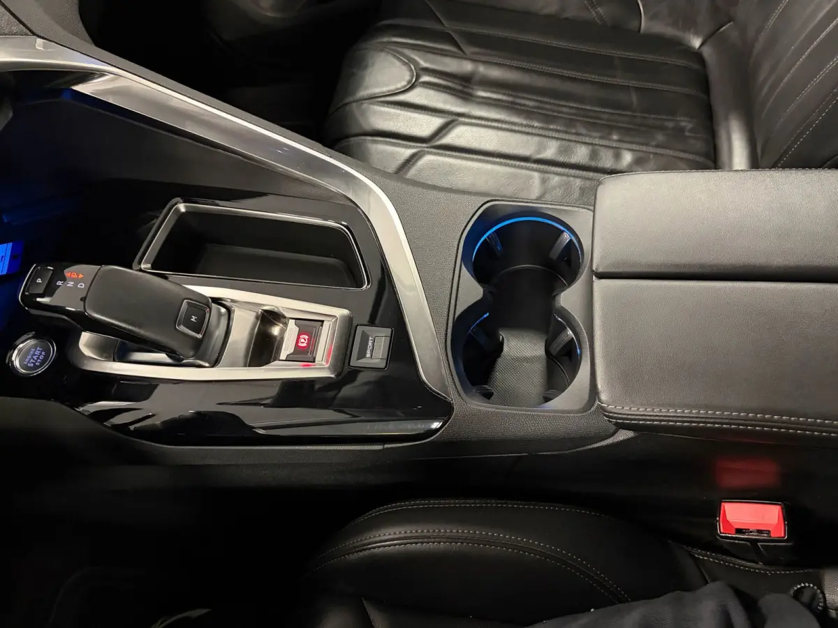 1.2 PureTech Allure*Automaat*Leder*Electr-Klep*Cruise-Control*Xenon*