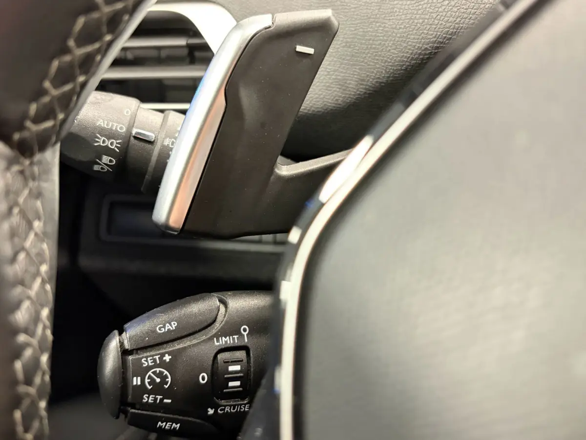 1.2 PureTech Allure*Automaat*Leder*Electr-Klep*Cruise-Control*Xenon*