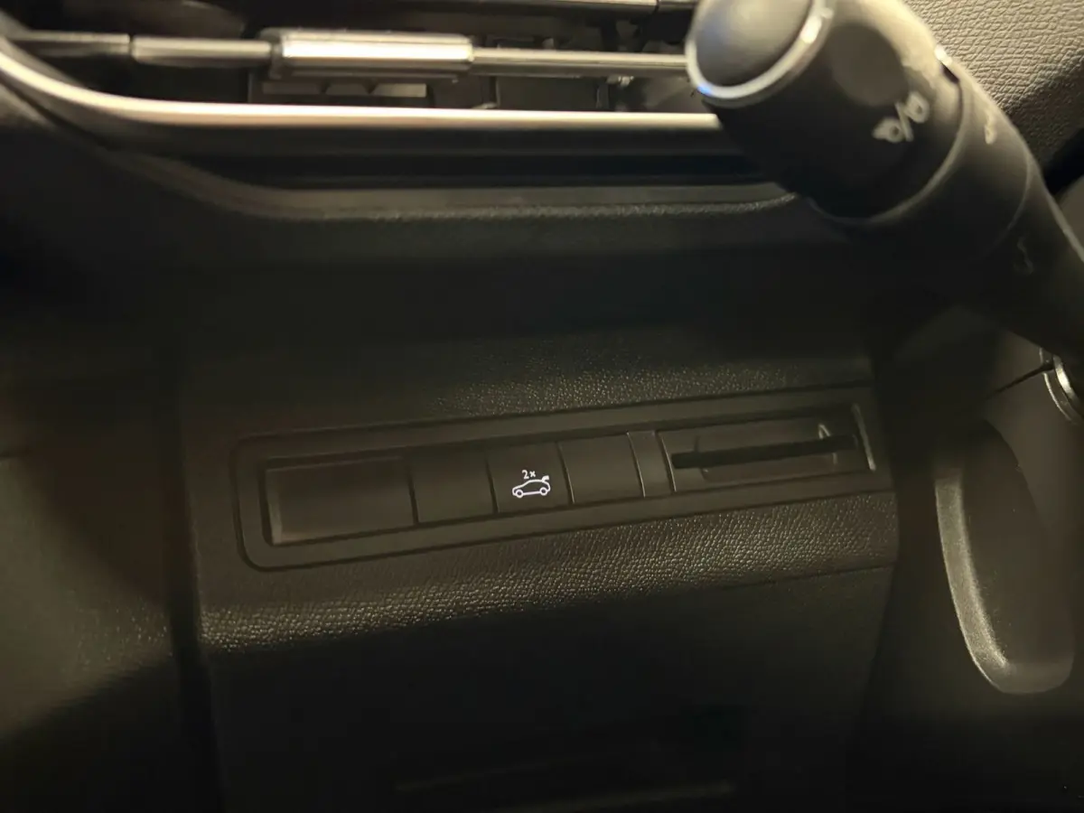 1.2 PureTech Allure*Automaat*Leder*Electr-Klep*Cruise-Control*Xenon*