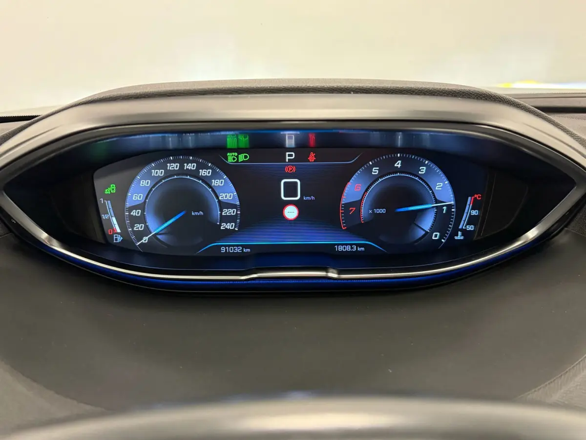 1.2 PureTech Allure*Automaat*Leder*Electr-Klep*Cruise-Control*Xenon*