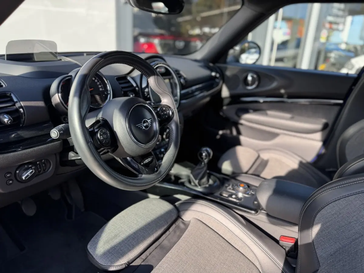 1.5 Cooper Business Edition | HUD | Cruise | Climate