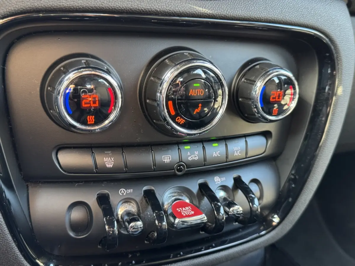 1.5 Cooper Business Edition | HUD | Cruise | Climate