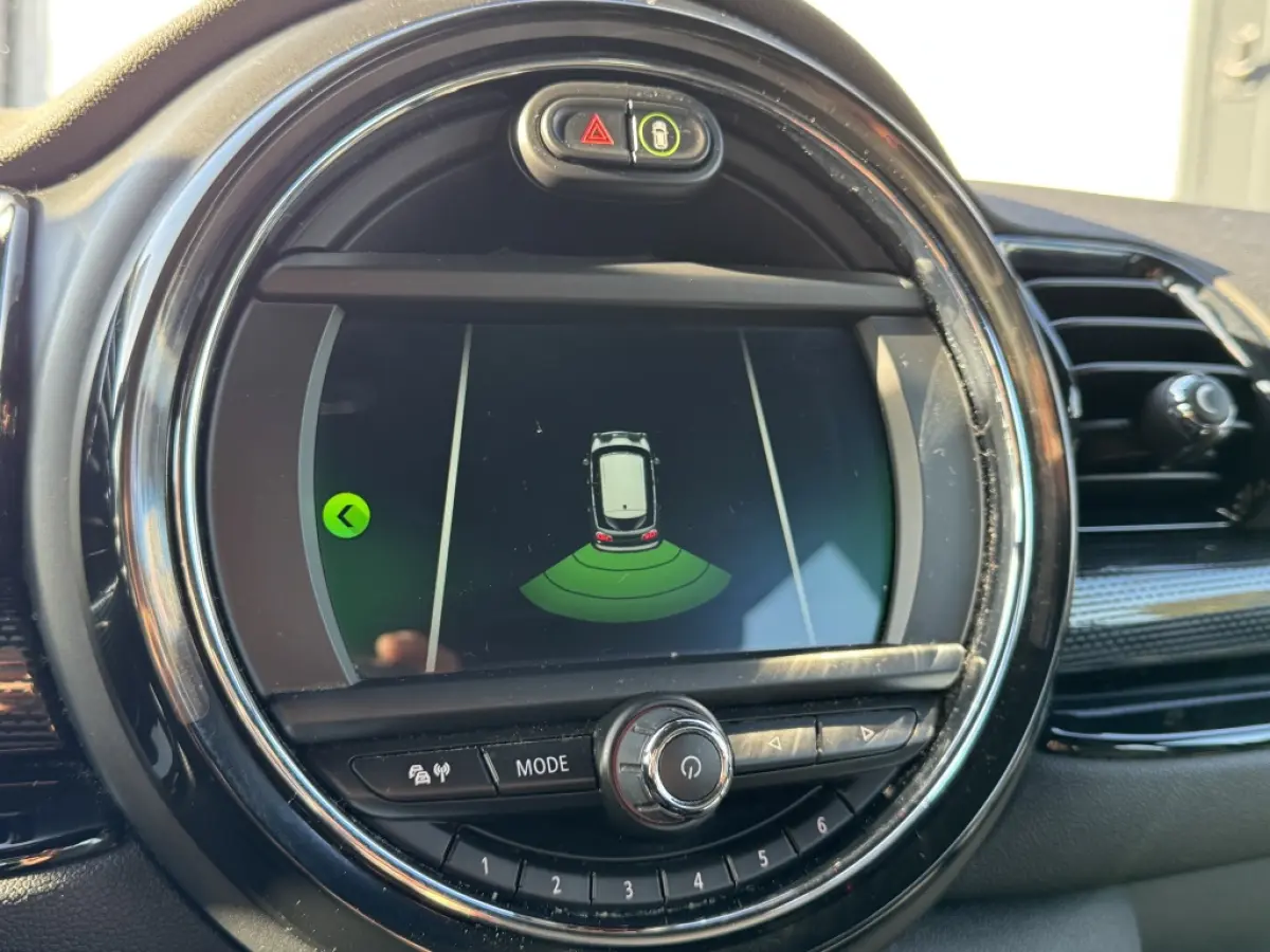 1.5 Cooper Business Edition | HUD | Cruise | Climate