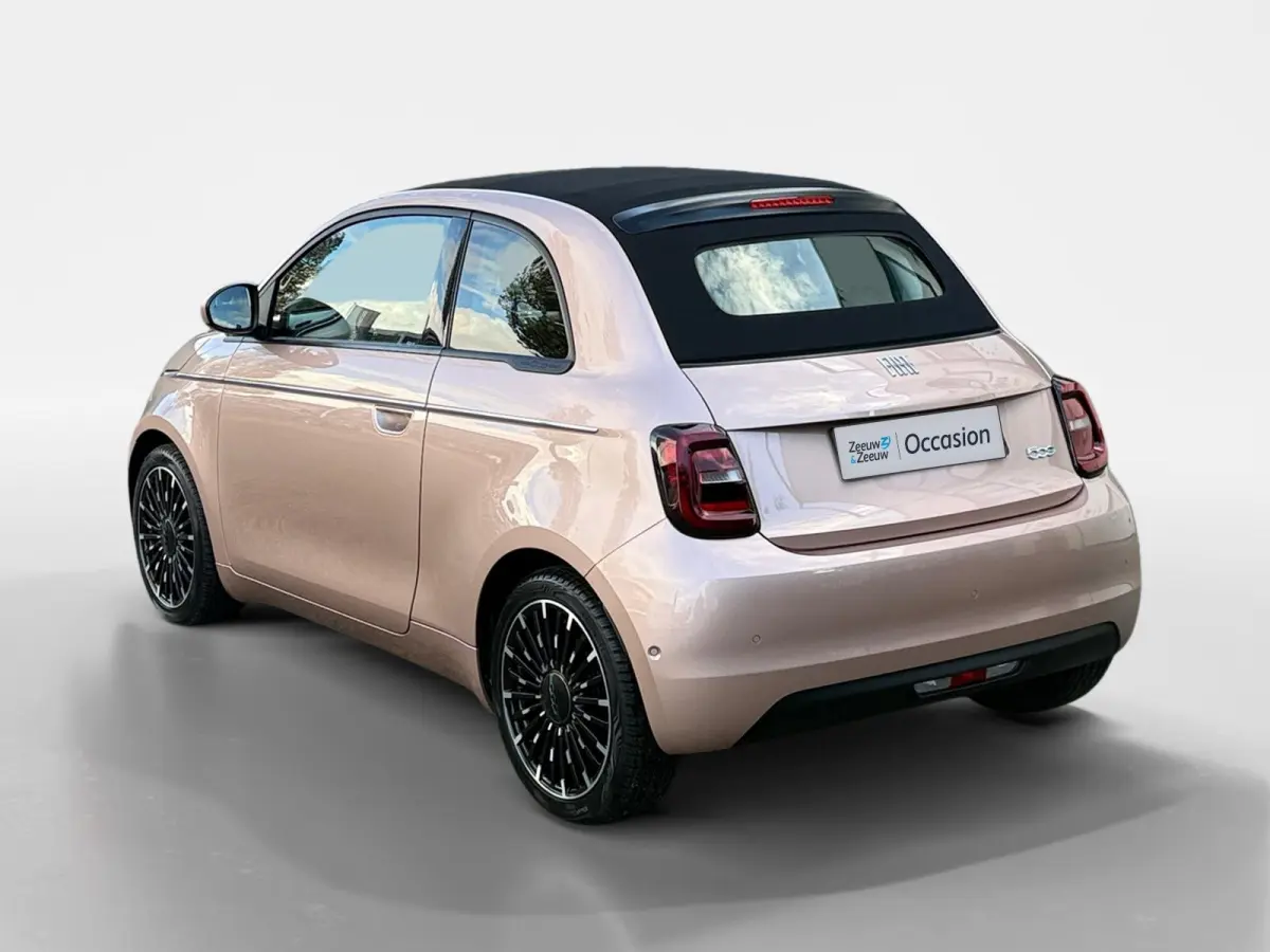 Icon 42 kWh | Keyless | Stoelverwarming | Camera | Lane Assist | Adaptive Cruise | Apple Carplay | Android Auto | LED | Lichtmetalen velgen | 1 Jaar Bovag Garantie