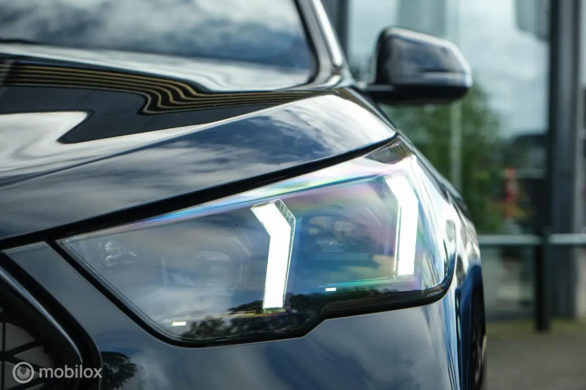 eDrive20 67 kWh | 100% SOH | M-Sportpakket | Harman Kardon | Pano | Trekhaak | ACC | Camera | M-Sportpakket Pro | Stoelverwarming | LED |