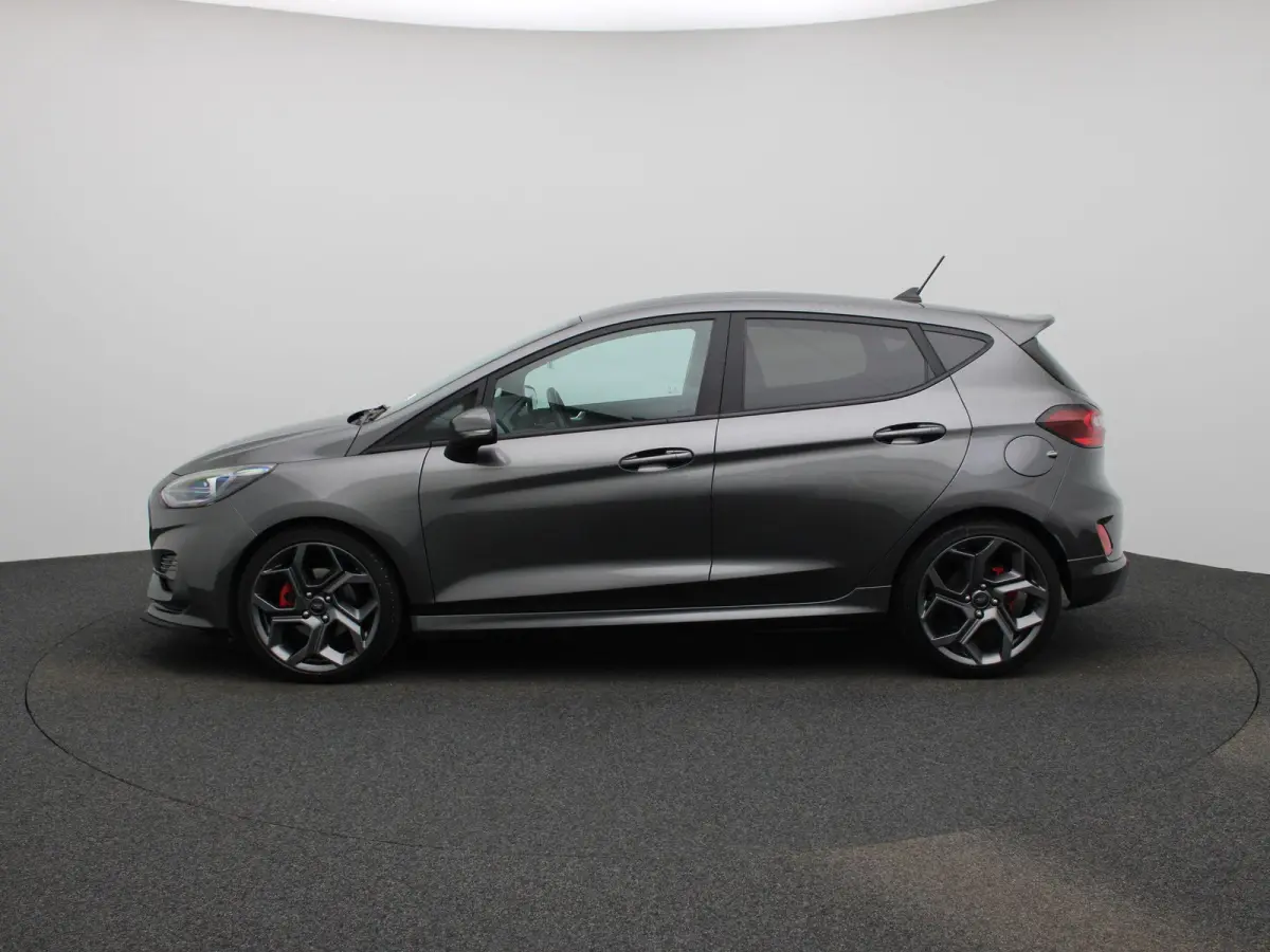 1.5 Ecoboost ST-X | 200 pk | Sportstoelen | Performance Pack | Winter Pack | LED