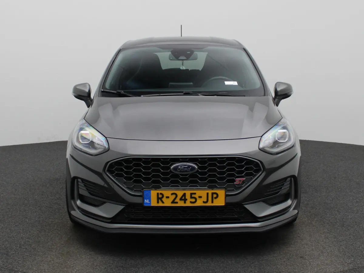 1.5 Ecoboost ST-X | 200 pk | Sportstoelen | Performance Pack | Winter Pack | LED