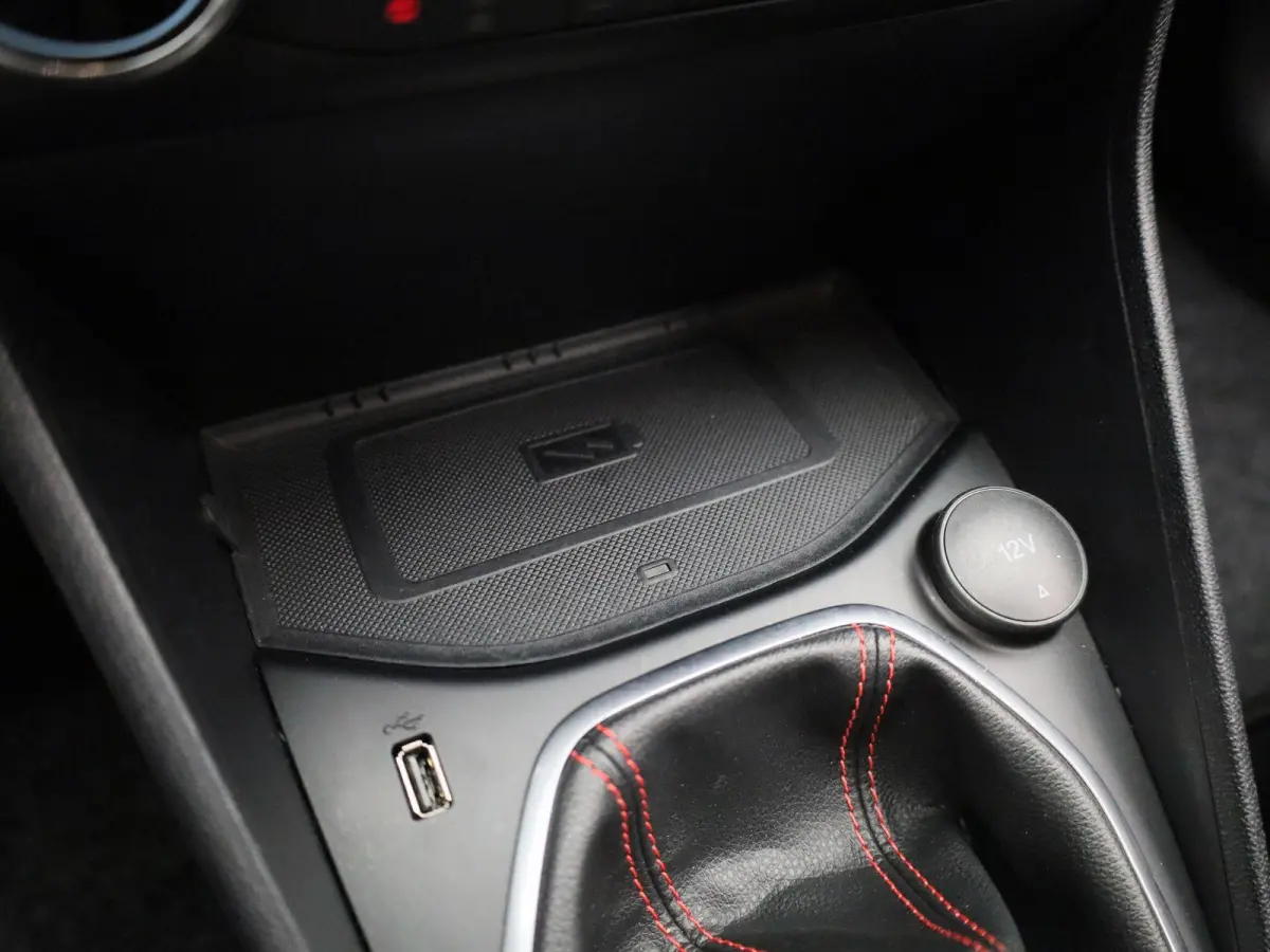 1.5 Ecoboost ST-X | 200 pk | Sportstoelen | Performance Pack | Winter Pack | LED