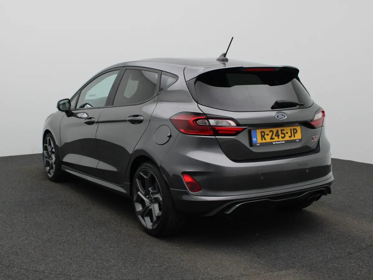 1.5 Ecoboost ST-X | 200 pk | Sportstoelen | Performance Pack | Winter Pack | LED