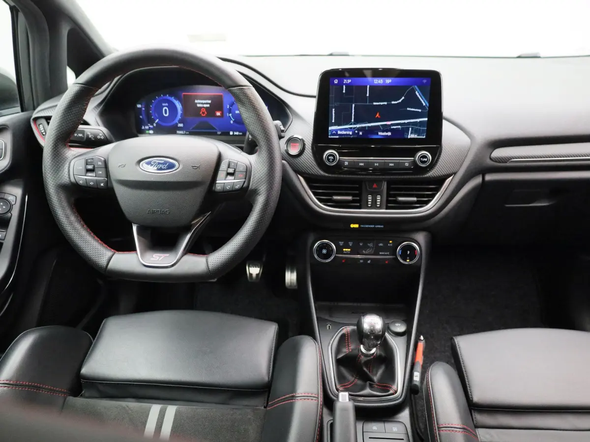 1.5 Ecoboost ST-X | 200 pk | Sportstoelen | Performance Pack | Winter Pack | LED