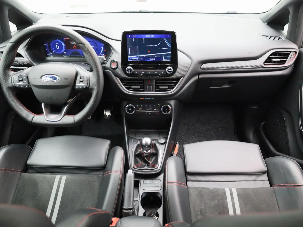 1.5 Ecoboost ST-X | 200 pk | Sportstoelen | Performance Pack | Winter Pack | LED