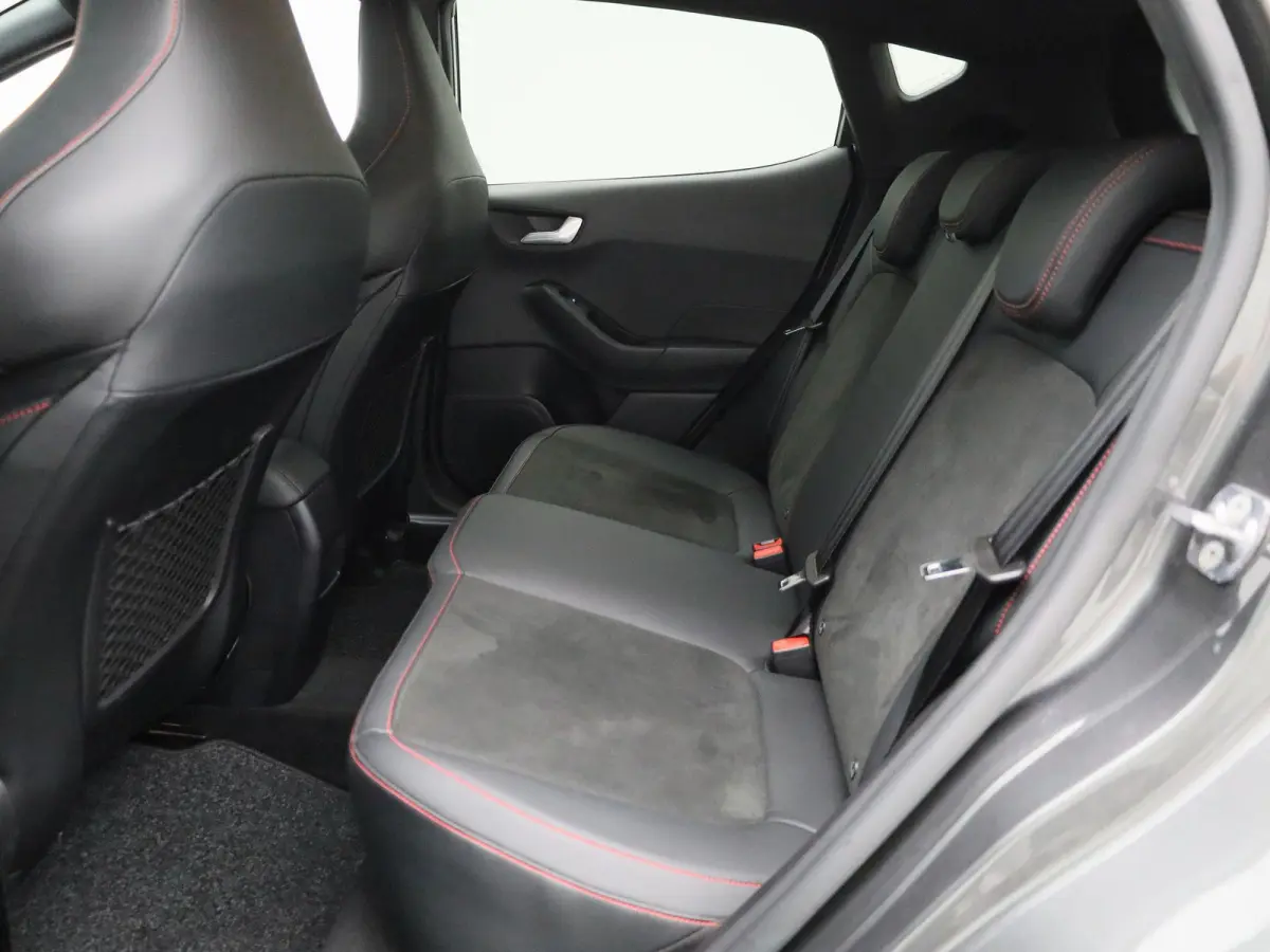 1.5 Ecoboost ST-X | 200 pk | Sportstoelen | Performance Pack | Winter Pack | LED