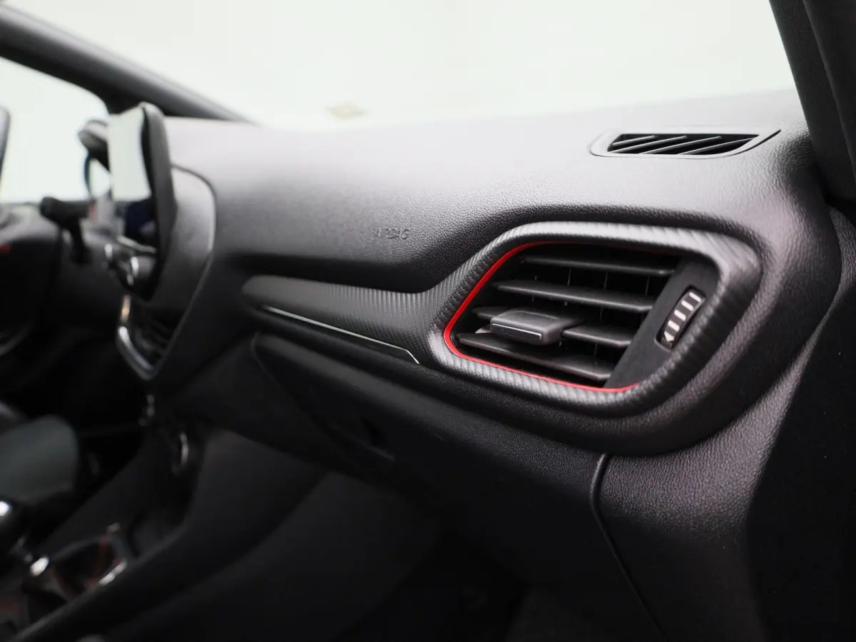 1.5 Ecoboost ST-X | 200 pk | Sportstoelen | Performance Pack | Winter Pack | LED