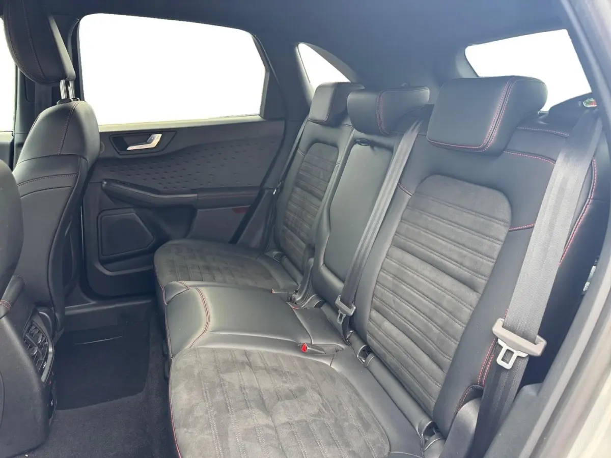 2.5 PHEV ST-Line X | Trekhaak | Navigatie | Stoel + Stuurverwarming | Keyless entry | Adaptive cruise control