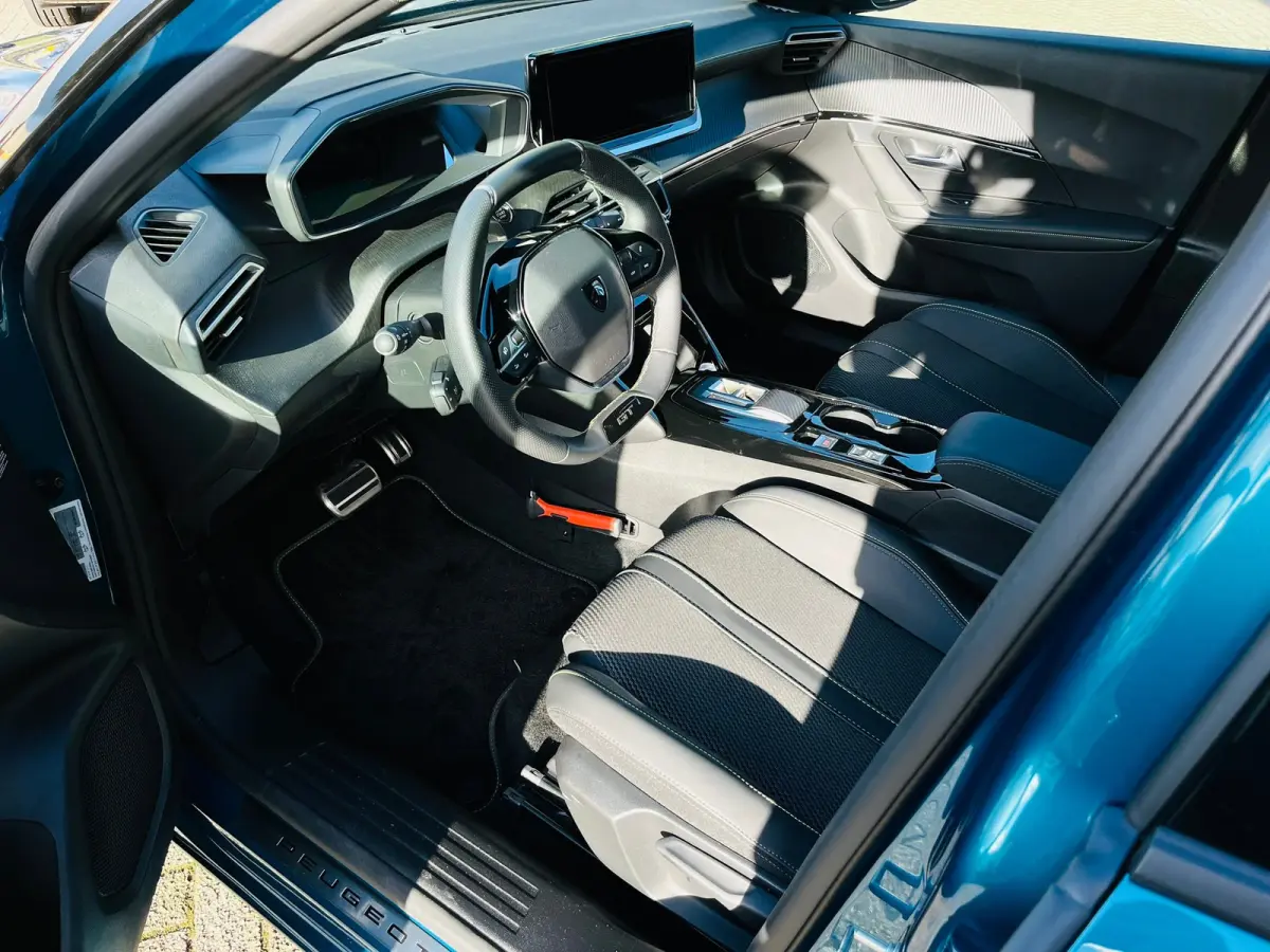 1.2 Hybrid 145 GT Adaptieve Cruise | Camera 360! | 18'' Lichemtaal | Leder/Stof | Carplay | LUXE UITSTRALING! ""'