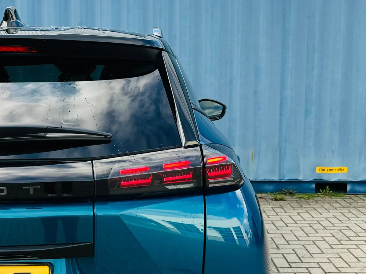 1.2 Hybrid 145 GT Adaptieve Cruise | Camera 360! | 18'' Lichemtaal | Leder/Stof | Carplay | LUXE UITSTRALING! ""'
