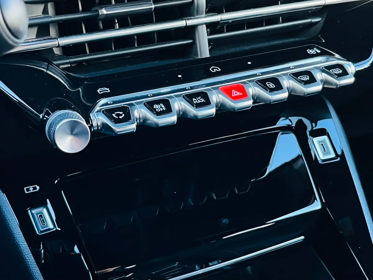 1.2 Hybrid 145 GT Adaptieve Cruise | Camera 360! | 18'' Lichemtaal | Leder/Stof | Carplay | LUXE UITSTRALING! ""'