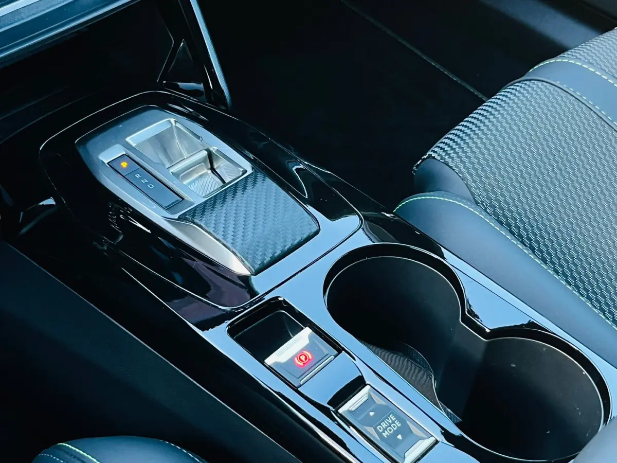 1.2 Hybrid 145 GT Adaptieve Cruise | Camera 360! | 18'' Lichemtaal | Leder/Stof | Carplay | LUXE UITSTRALING! ""'