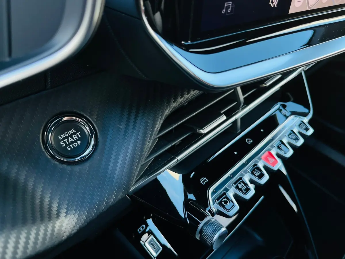 1.2 Hybrid 145 GT Adaptieve Cruise | Camera 360! | 18'' Lichemtaal | Leder/Stof | Carplay | LUXE UITSTRALING! ""'
