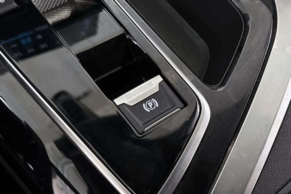 1.6 HYbrid 225 Allure SOH 100% Apple CarPlay Achteruitrijcamera