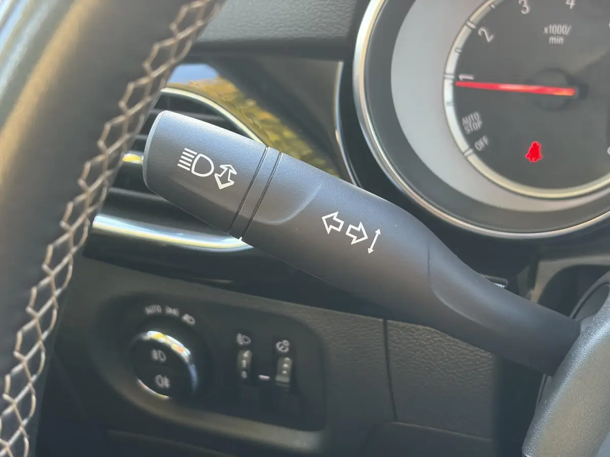 1.0 Innovation ✓1e Eigenaar✓Camera✓Trekhaak✓Carplay✓Navi✓Halfleder✓105pk✓Pdc V+A✓Recent beurt gehad✓Clima✓Cruise✓Rijstrooksensor✓N.A.P✓Apk tot 10-2027