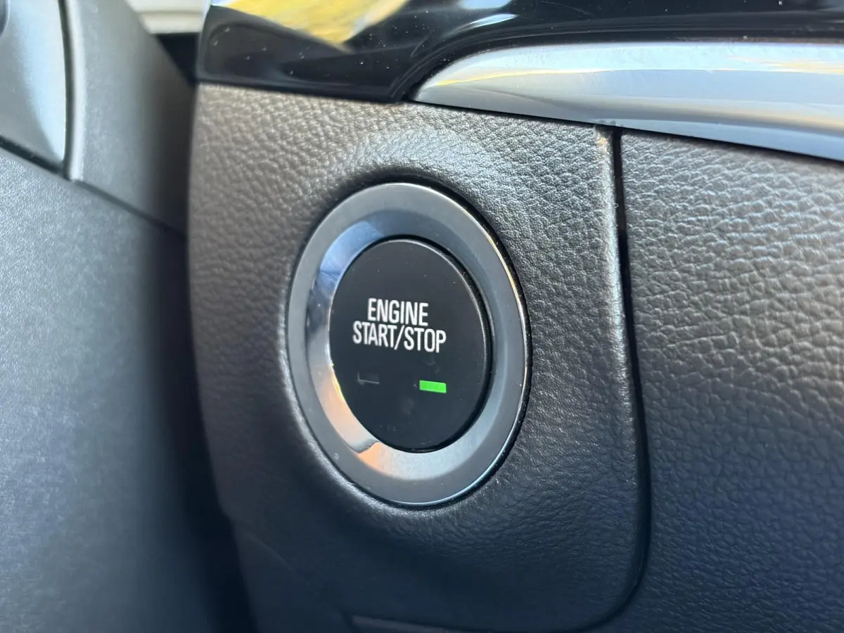 1.0 Innovation ✓1e Eigenaar✓Camera✓Trekhaak✓Carplay✓Navi✓Halfleder✓105pk✓Pdc V+A✓Recent beurt gehad✓Clima✓Cruise✓Rijstrooksensor✓N.A.P✓Apk tot 10-2027