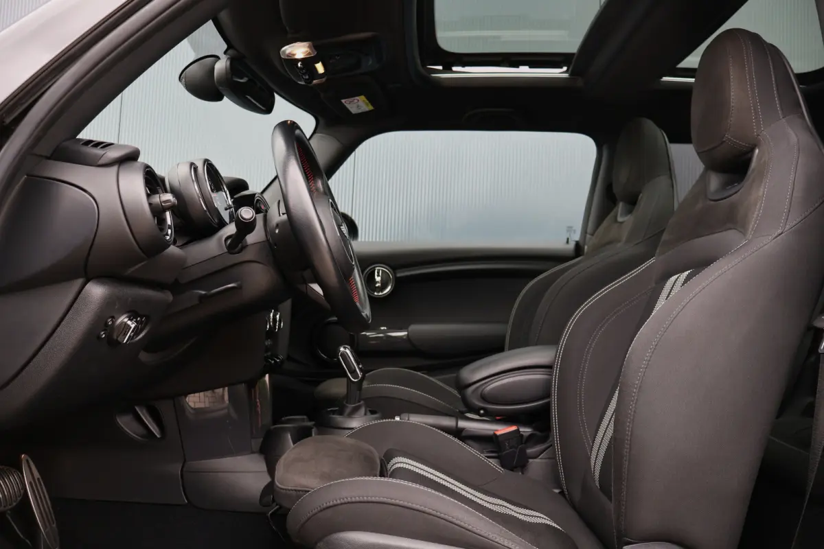 1.5 Cooper JCW Automaat | John Cooper Works trim | Pano | Stoelverwarming | Sportstoelen