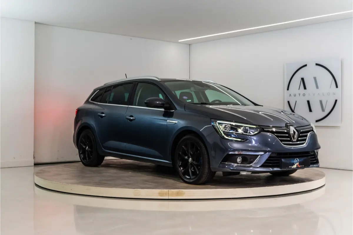 1.3 TCe Bose 141PK NL AUTO+NAP | Trekhaak | Camera&Aut. Inparkeren | Blind Spot | Titanium Grey