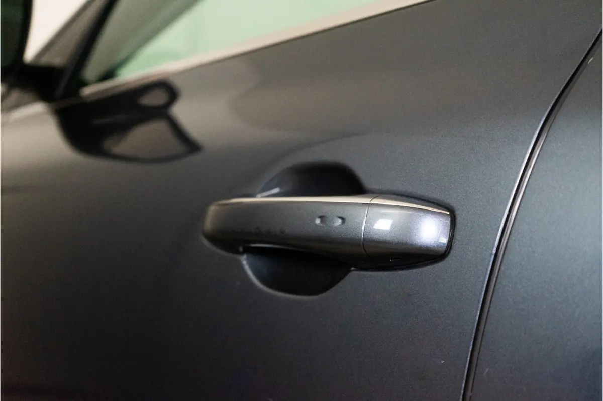 1.3 TCe Bose 141PK NL AUTO+NAP | Trekhaak | Camera&Aut. Inparkeren | Blind Spot | Titanium Grey