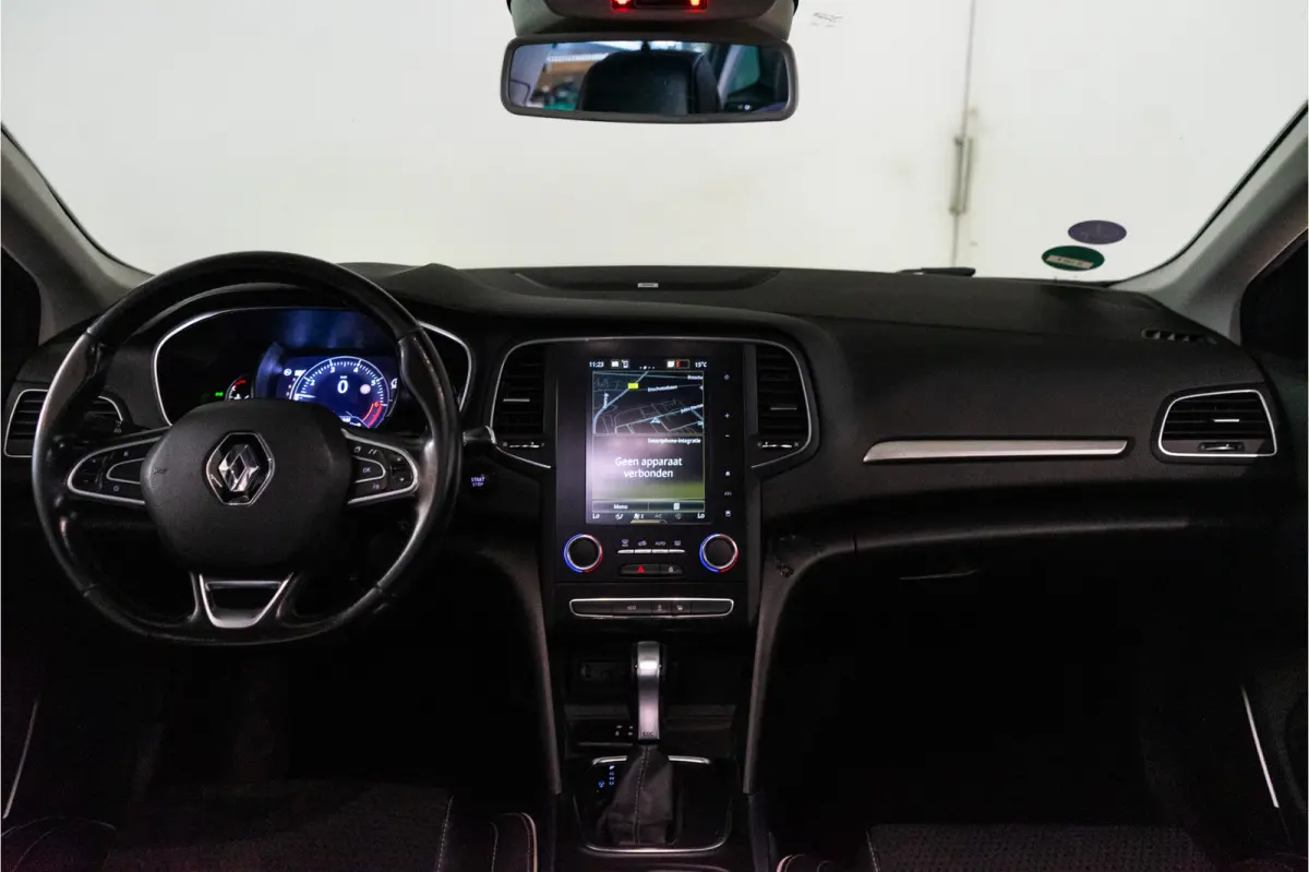 1.3 TCe Bose 141PK NL AUTO+NAP | Trekhaak | Camera&Aut. Inparkeren | Blind Spot | Titanium Grey