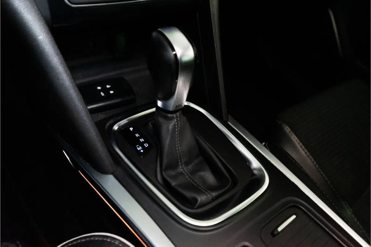 1.3 TCe Bose 141PK NL AUTO+NAP | Trekhaak | Camera&Aut. Inparkeren | Blind Spot | Titanium Grey