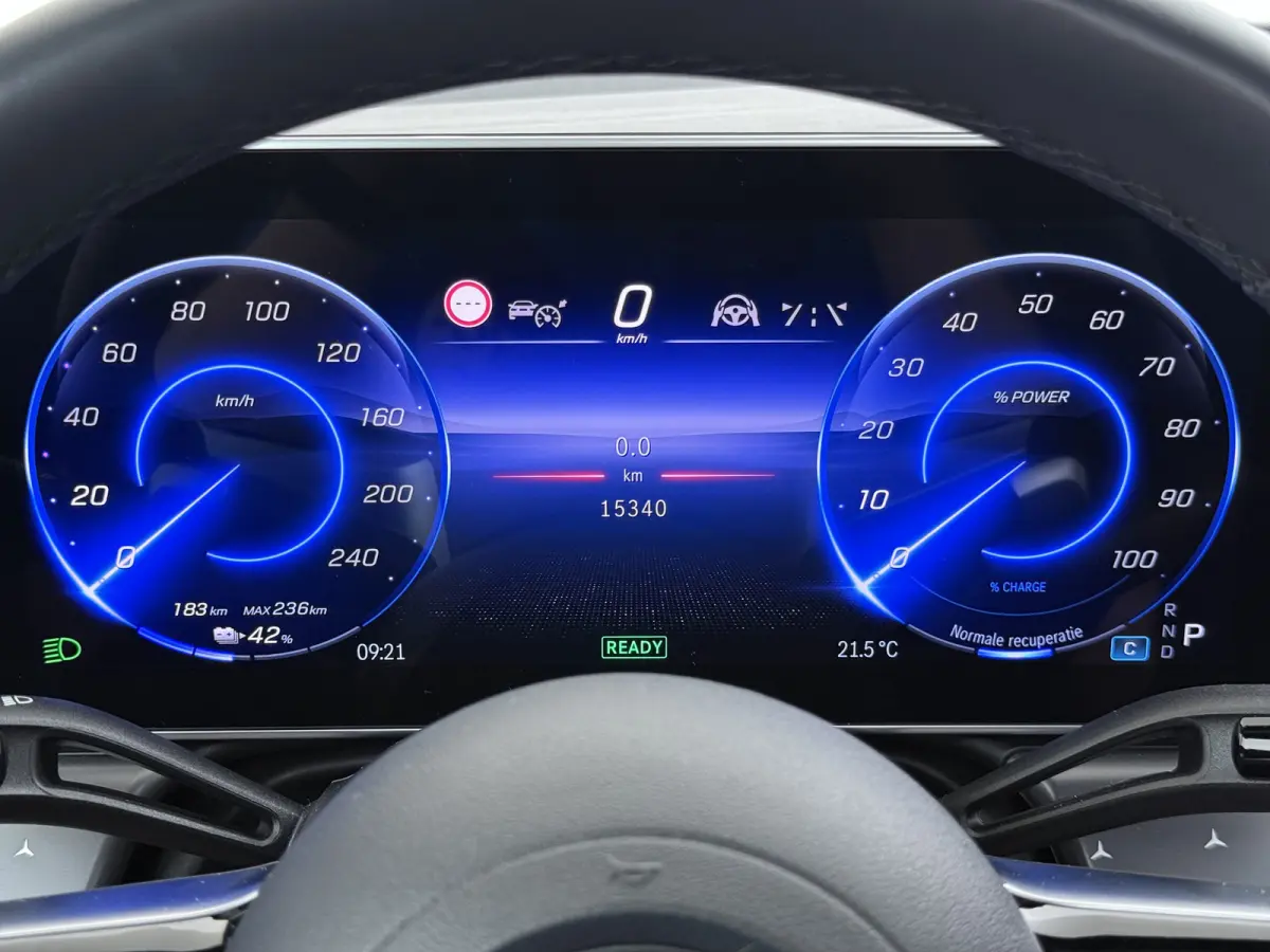EQE SUV 300 AMG Line 91 kWh | Airmatic Achteras Pano Trekhaak Burmester Ventilatie 4x Stoelverwarming