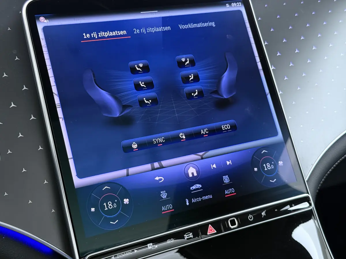 EQE SUV 300 AMG Line 91 kWh | Airmatic Achteras Pano Trekhaak Burmester Ventilatie 4x Stoelverwarming