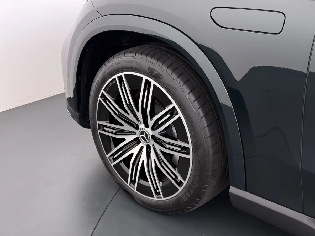 EQE SUV 300 AMG Line 91 kWh | Airmatic Achteras Pano Trekhaak Burmester Ventilatie 4x Stoelverwarming