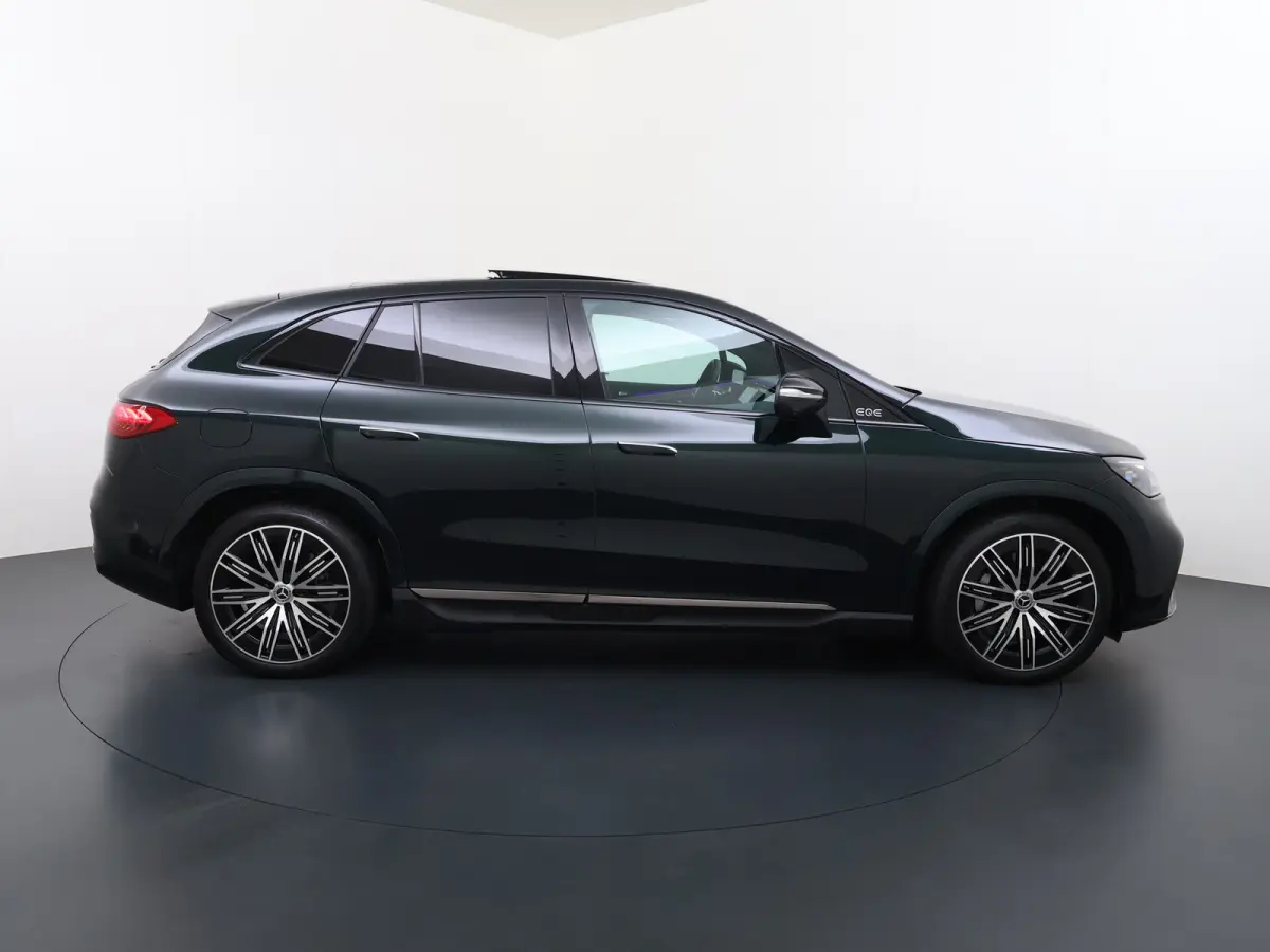 EQE SUV 300 AMG Line 91 kWh | Airmatic Achteras Pano Trekhaak Burmester Ventilatie 4x Stoelverwarming