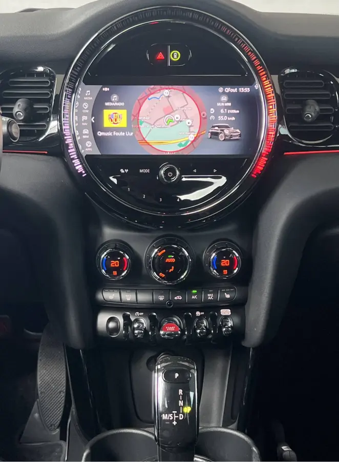 1.5 Cooper Camden Go Edition | AUTOMAAT | LEDER | CAMERA | CARPLAY | NAVI | CRUISE CONTROL | STOELVERWARMING | PDC | CLIMATE CONTROL | LMV 17'' | KEYLESS | LED | DAB | BLUETOOTH