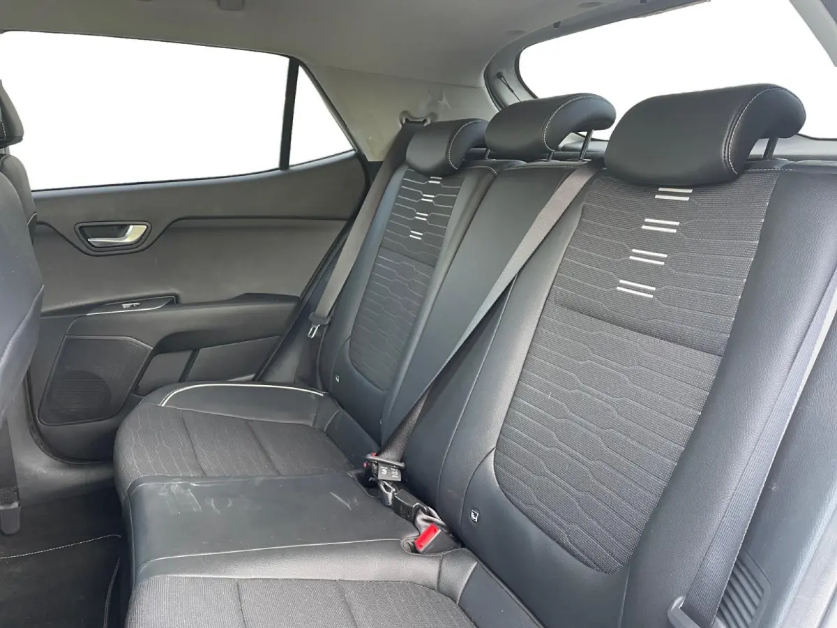 1.0 T-GDi MHEV GT-Line Automaat | Climate control | Cruise control | Parkeercamera | Stoel + Stuurverwarming