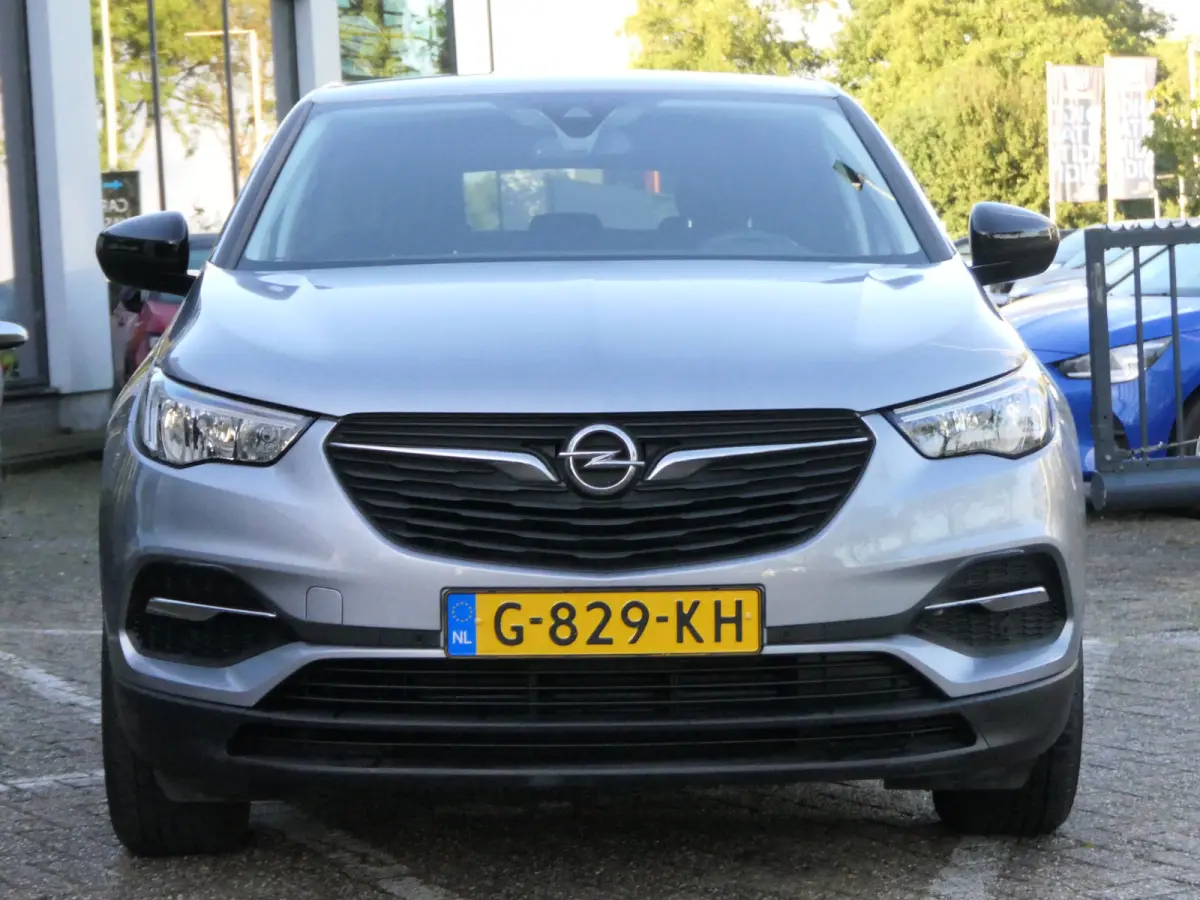 1.2 Turbo 120 Jaar Edition | Trekhaak