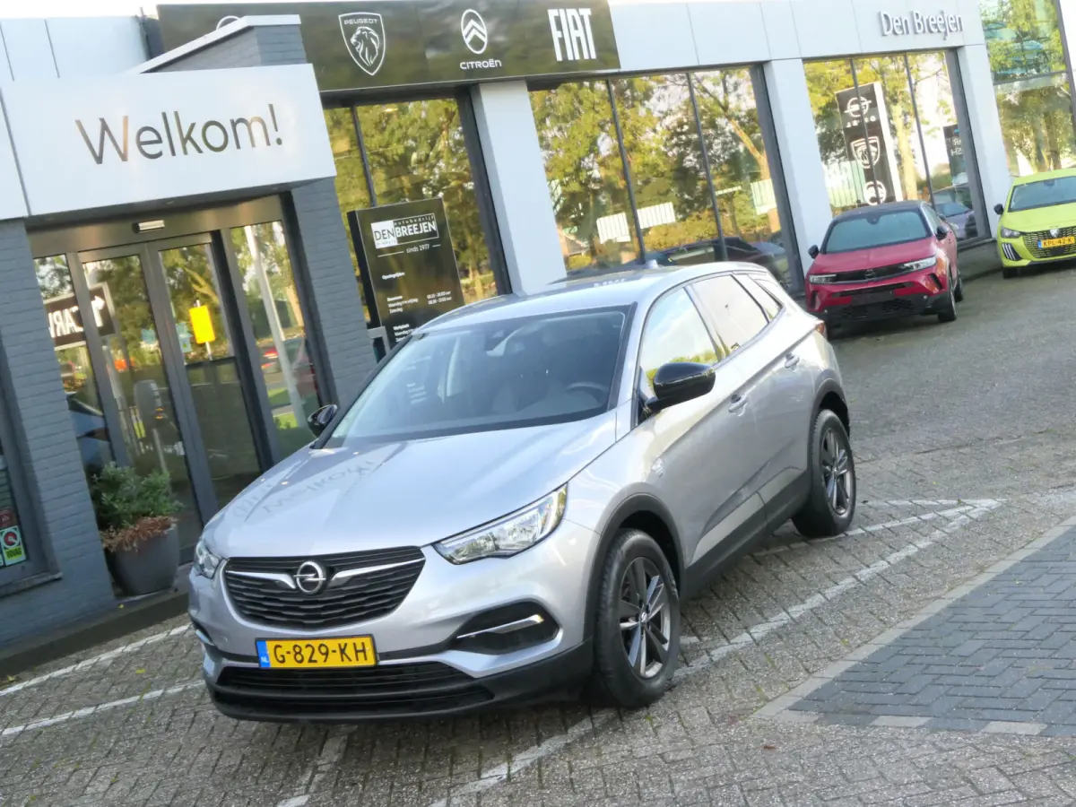 1.2 Turbo 120 Jaar Edition | Trekhaak