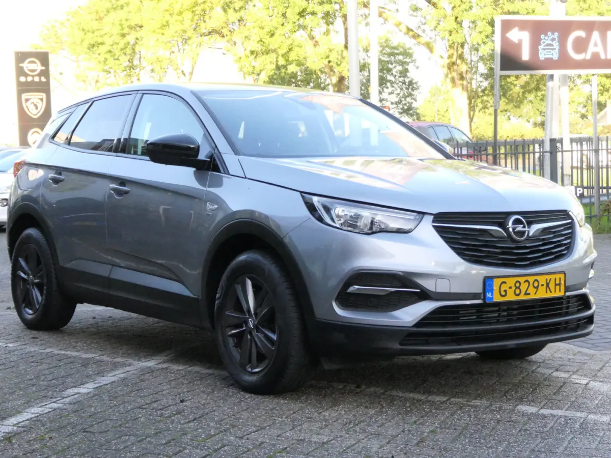 1.2 Turbo 120 Jaar Edition | Trekhaak